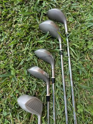 Vintage Golf Club Set with Hard-Shell Travel Case