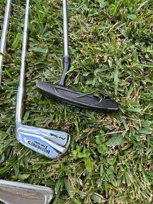 Vintage Golf Club Set with Hard-Shell Travel Case