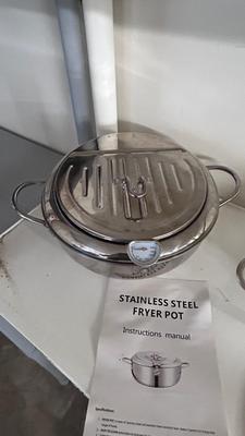 STAINLESS STEEL FRYER POT, COLANDERS, AND SILICONE HOT PLATE HOLDER