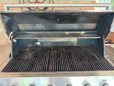 Electrolux Freestanding Outdoor Kitchen Grill