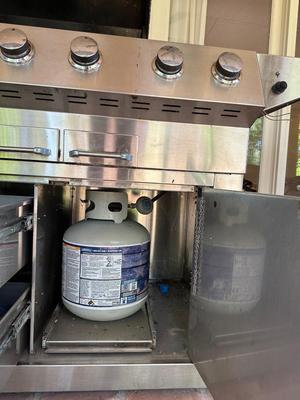 Electrolux Freestanding Outdoor Kitchen Grill