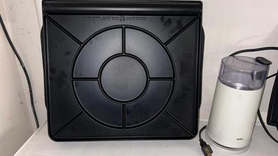 CWC PANINI GRILL, BRAUN COFFEE GRINDER AND A NORDICWARE STOVE TOP GRIDDLE