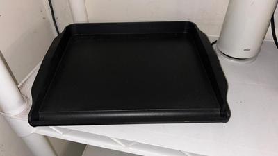 CWC PANINI GRILL, BRAUN COFFEE GRINDER AND A NORDICWARE STOVE TOP GRIDDLE