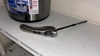 NARITA THERMAL COOKER AND DIGITAL FOOD THERMOMETER