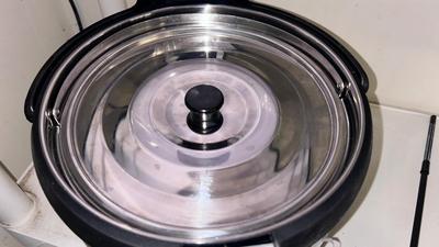 NARITA THERMAL COOKER AND DIGITAL FOOD THERMOMETER
