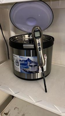 NARITA THERMAL COOKER AND DIGITAL FOOD THERMOMETER