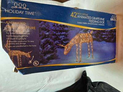 42" Animated grapevine feeding doe Christmas yard decoration - 150 lights