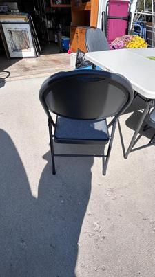 LIKE NEW FOLDING CARD TABLE AND HIGH END PADDED FOLDING CHAIRS