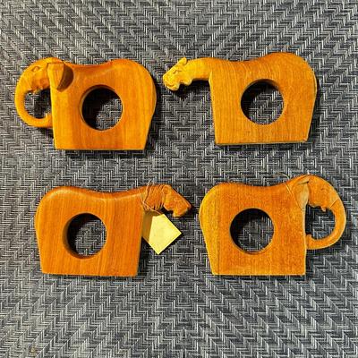 4 Wooden Wildlife Napkin Ring Holders