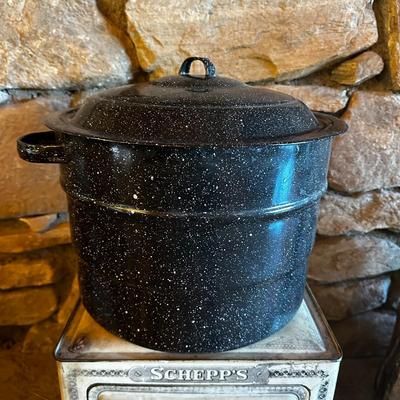 Large Cooking Pot with Lid and Rack