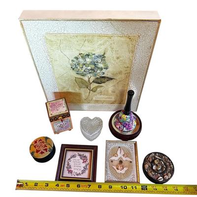 Lot of Decor Items