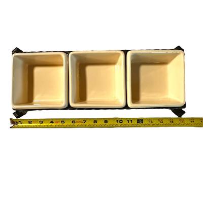 Metal Dish Holder with 3 Ceramic Dishes