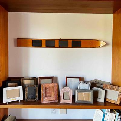 Sale Photo Thumbnail #1218: Multiple picture frames, various sizes