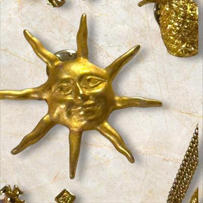 Costume Jewelry Lot of Gold Colored PIeces