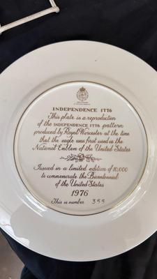 AN ASSORTMENT OF COLLECTOR'S PLATES, CHINA AND TEAPOTS