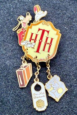 Disney 2004 Hollywood Tower Hotel with Goofy Dangle Pin