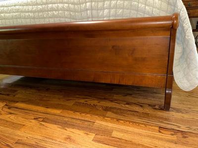 ETHAN ALLEN “CHLOE” SLEIGH STYLE KING BED WITH “PURPLE.3” MATTRESS