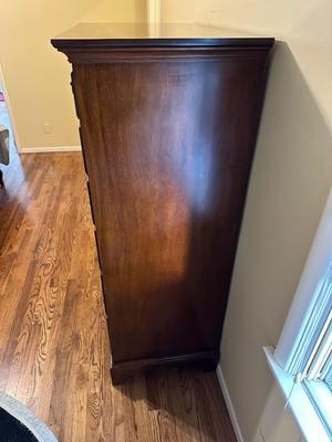 9 DRAWER TALL CHEST OF DRAWERS DRESSER