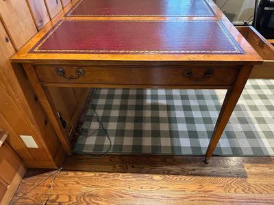 3 PANEL LEATHER TOP DESK WITH 3 DRAWERS PLUS ADJUSTABLE DESK CHAIR