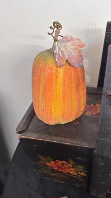 FALL IS IN THE AIR FOR THESE PRETTY IN SEASONAL DECORATIONS AND A LOVELY ANTIQUE WOODEN BOX