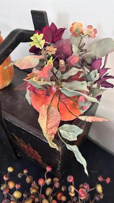 FALL IS IN THE AIR FOR THESE PRETTY IN SEASONAL DECORATIONS AND A LOVELY ANTIQUE WOODEN BOX