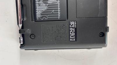 SONY DIGITAL TRANSISTOR RADIO, 22” INSIGNIA MONITOR/TELEVISION