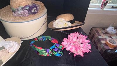 LOVEY LADIES HATS AND VTG HAT BOX