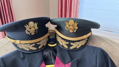 VIETNAM WAR US ARMY CAVALRY OFFICER EVENING DRESS COAT AND 2 HATS