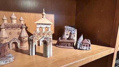 FOREIGN HAND CARVED NATIVITY LIKE SCENE