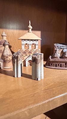 FOREIGN HAND CARVED NATIVITY LIKE SCENE