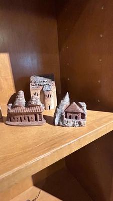 FOREIGN HAND CARVED NATIVITY LIKE SCENE