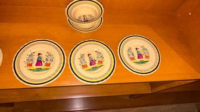 WEDGWOOD Etruria ENGLAND HAND PAINTED PEASANT PATTERN RICH AND FISCHER 5th AVE