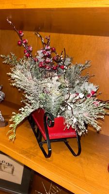 FITZ & FLOYD CANDLES, PEWTER SCULPTURE AND SLEIGH CENTERPIECE
