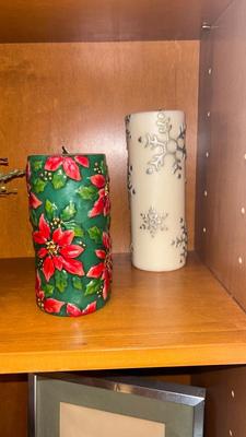 FITZ & FLOYD CANDLES, PEWTER SCULPTURE AND SLEIGH CENTERPIECE