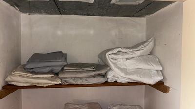 QUEEN AND FULL SIZED NICE QUALITY SHEETS