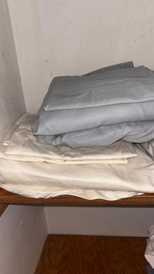 QUEEN AND FULL SIZED NICE QUALITY SHEETS