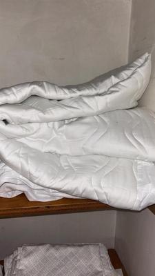 QUEEN AND FULL SIZED NICE QUALITY SHEETS