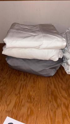 VERY NICE QUALITY QUEEN AND FULL SIZED SHEETS