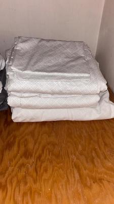 VERY NICE QUALITY QUEEN AND FULL SIZED SHEETS