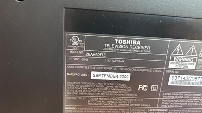 TOSHIBA 26” FLATSCREEN TV/COMPUTER MONITOR W/REMOTE