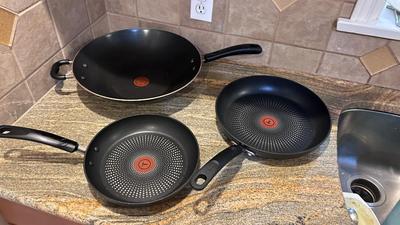 LIKE NEW T-FAL FRYING PANS AND WOK