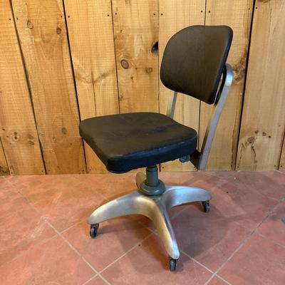 Vintage Good Form Office Chair (O-MG)