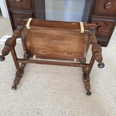 Solid Wood Desk with Stool and Mirror (BB2-BM)