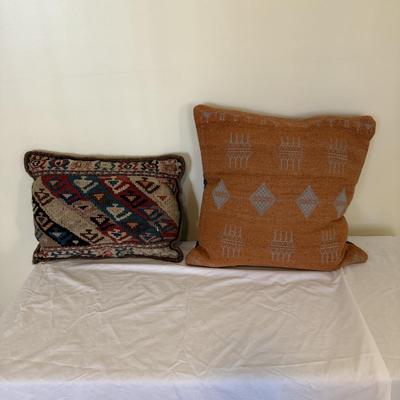 Throw Pillows (BB1-BM)