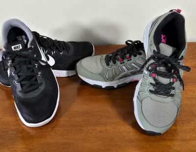 LOT 171W: Two Pairs of Sneakers