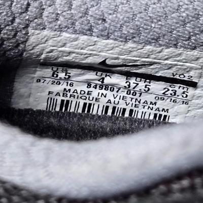 LOT 171W: Two Pairs of Sneakers