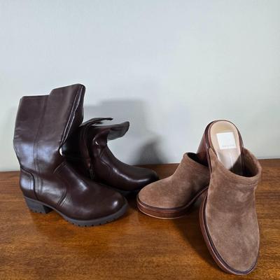 LOT 176W: Brown Boots with Chunky Heels and Heeled Clogs