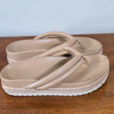 LOT 180W: Dress Sandals and Chunky Flip Flops