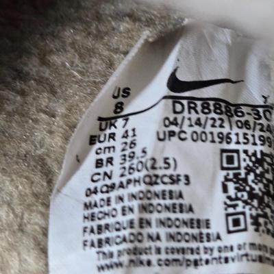 LOT 202W: Men's Slippers with Zipper Pockets