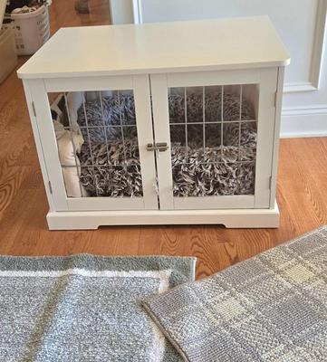 LOT 221H: Indoor Pet Pen and Two Mats for Fido to Wipe His Feet